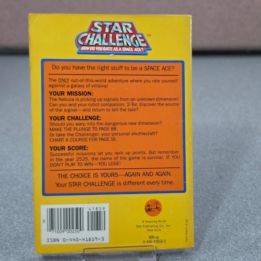 Dell Star Challenge 7 Dimension of Doom Yellow Good 1985 First Printing